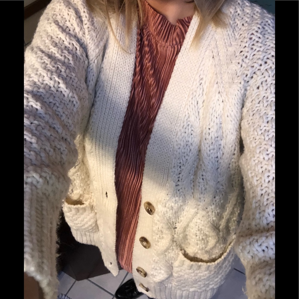 Cream knit cardigan